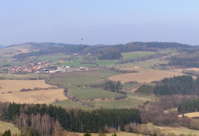 Bloudím nad Strašicemi